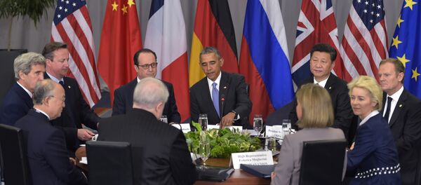 Амбасадор Русије Сергеј Кисљак у САД на састанку са Бракаом Обамом и представницима ЕУ Амбасадор Русије Сергеј Кисљак у САД на састанку са Бракаом Обамом и представницима ЕУ - Sputnik Србија