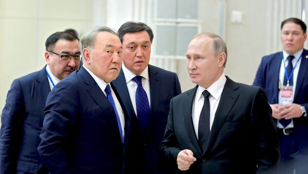 Vladimir Putin i Nursultan Nazarbajev - Sputnik Srbija