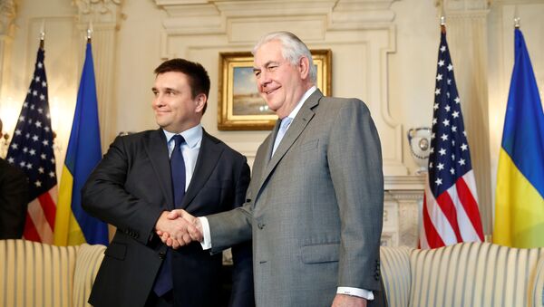 Ministar spoljnih poslova Ukrajine Pavel Klimkin i američki državni sekretar Reks Tilerson na početku razgovora u Stejt departmentu - Sputnik Srbija