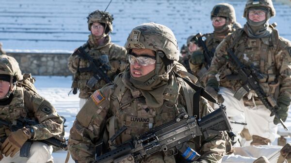 Američki vojnici na demonstraciji vojne tehnike i naoružanja NATO-a u Letoniji - Sputnik Srbija