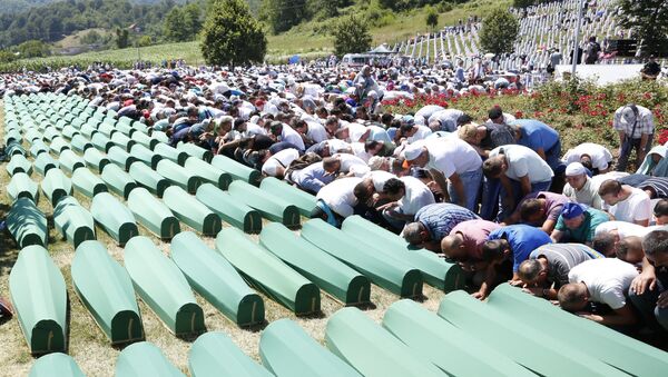 Groblje u Srebrenici - Sputnik Srbija