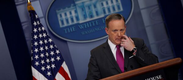 Портпарол Беле куће Шон Спајсер говори на редовној конференцији за медије - Sputnik Србија