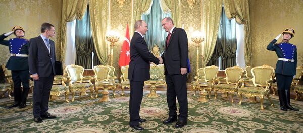 Predsednik Rusije Vladimir Putin i predsednik Turske Redžep Tajip Erdogan Predsednik Rusije Vladimir Putin i predsednik Turske Redžep Tajip Erdogan - Sputnik Srbija