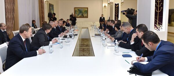 Русија, Иран и Турска на преговорима у Астани - Sputnik Србија