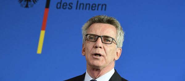 German Interior Minister Thomas de Maiziere gives a press conference on September 13, 2016 in Berlin - Sputnik Србија