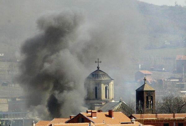 Паљење манастира на КиМ 17. мартa - Sputnik Србија