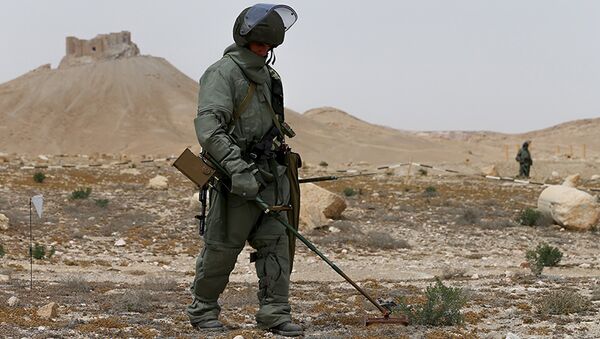 Demineri ruske vojske čiste istorijsku oblast Palmire u Siriji - Sputnik Srbija