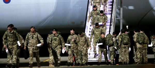 Британски војници стижу у војну базу Амари у Естонији - Sputnik Србија