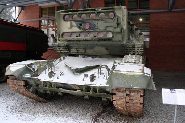 1K17 тенк са ласерским наоружањем на шасији Т-80 1K17 тенк са ласерским наоружањем на шасији Т-80 - Sputnik Србија