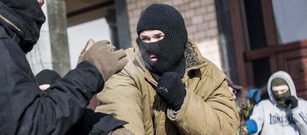 Тренирање екстремиста у Украјини Тренирање екстремиста у Украјини - Sputnik Србија