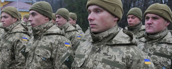 Амерички инструктори обучавају украјинске војнике у Лавову Амерички инструктори обучавају украјинске војнике у Лавову - Sputnik Србија