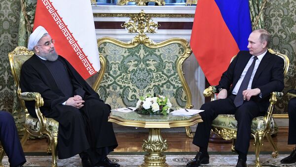 Председник Ирана Хасан Роухани и председник Русије Владимир Путин током састанка у Москви - Sputnik Србија