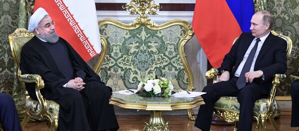 Председник Ирана Хасан Роухани и председник Русије Владимир Путин током састанка у Москви Председник Ирана Хасан Роухани и председник Русије Владимир Путин током састанка у Москви - Sputnik Србија