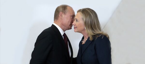 Vladimir Putin i Hilari Klinton 2012 godine - arhivska fotografija Vladimir Putin i Hilari Klinton 2012 godine - arhivska fotografija - Sputnik Srbija