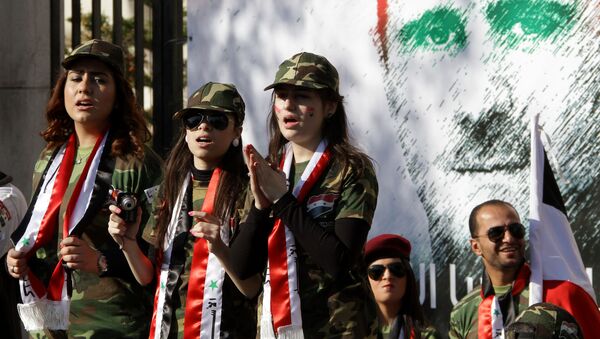 Мурал с изображением президента Сирии Башара Асада в Дамаске - Sputnik Србија