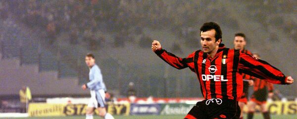 Дејан Савићевић док је играо за Милано Дејан Савићевић док је играо за Милано - Sputnik Србија