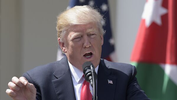 Predsednik SAD Donald Tramp na konferenciji za medije nakon sastanka sa jordanskim kraljem Abdulahom Drugim u Beloj kući - Sputnik Srbija