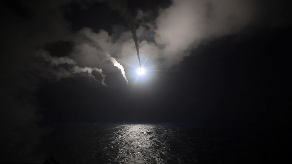 Ракетни напад са америчког разарача Портер на ваздухопловну базу у Сирији - Sputnik Србија