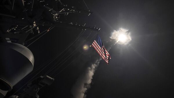 Raketni napad američke vojske na vazduhoplovnu bazu u Siriji - Sputnik Srbija