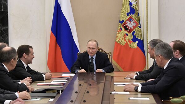 Predsednik Rusije Vladimir Putin tokom zasedanja Saveta bezbednosti Rusije - Sputnik Srbija