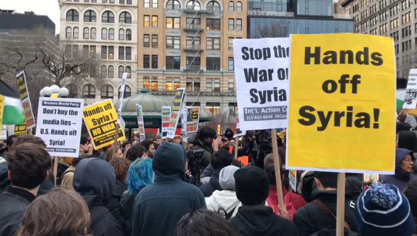 Протести у САД због бомбардовања Сирије - Sputnik Србија
