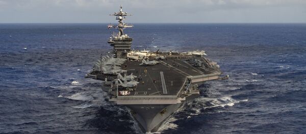 Američki nosač aviona Karl Vinson plovi na Tihom okeanu Američki nosač aviona Karl Vinson plovi na Tihom okeanu - Sputnik Srbija