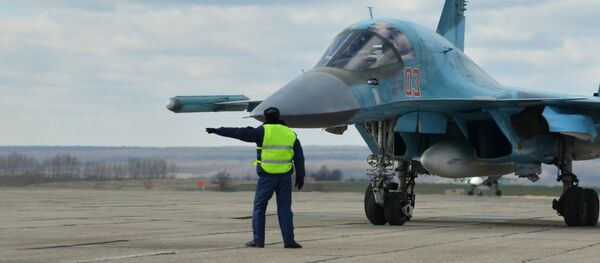 Авион руских ваздушно-космичких снага Су-34 Авион руских ваздушно-космичких снага Су-34 - Sputnik Србија