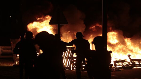 Пожар у Франсуском затвору Флери Мерожи близу Париза - Sputnik Србија