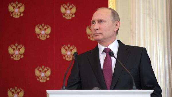 Predsednik Rusije Vladimir Putin tokom konferencije za medije nakon sastanka sa italijanskim predsednikom Serđom Matarelom - Sputnik Srbija
