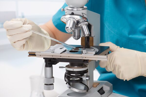 Микроласер од свиле: Даница из Србије, изум за цео свет Микроласер од свиле: Даница из Србије, изум за цео свет - Sputnik Србија