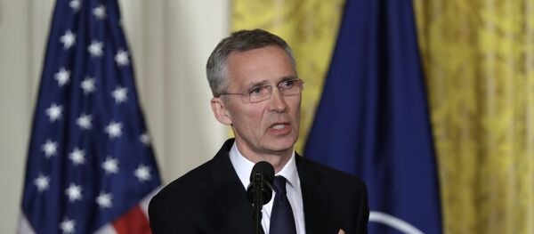Generalni sekretar NATO-a Jens Stoltenberg govori na konferenciji za medije sa predsednikom SAD Donaldom Trampom u Beloj kući - Sputnik Srbija