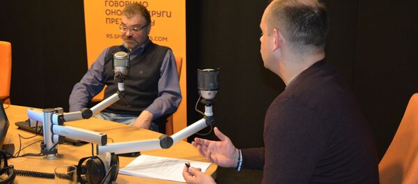 Историчар Андреј Шемјакин у студију Спутњика са новинарем Николом Јоксимовићем - Sputnik Србија