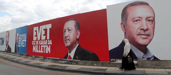 Plakati u Turskoj pred referendum - Sputnik Srbija