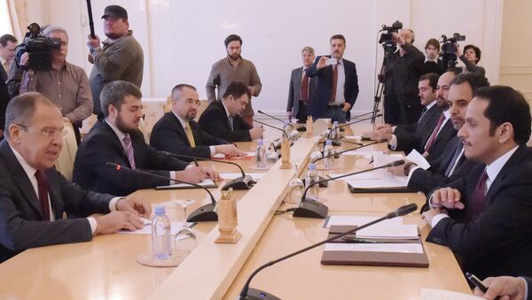 Министар иностраних послова Русије Сергеј Лавров на прес-конференцији са шефом катарске дипломатије Мухамедом ибн Абдул Рахманом ел Танијем - Sputnik Србија