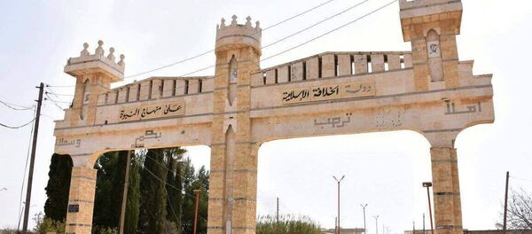 Једна од улица града Деир Хафир у провинцији Алеп које су заузеле сиријске владине снаге. - Sputnik Србија