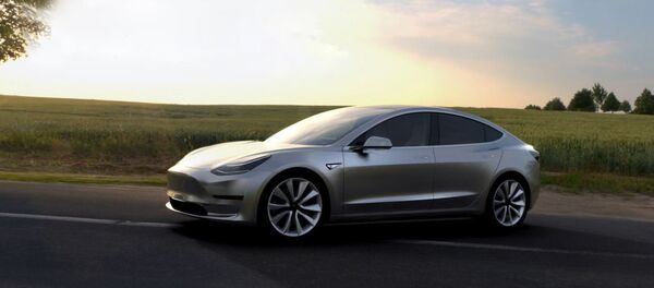 Аутомобил Тесла модел 3 - Sputnik Србија