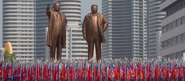 Ceremonija proslave 105. godišnjice od riđenjenja Kim Il Sun Ceremonija proslave 105. godišnjice od riđenjenja Kim Il Sun - Sputnik Srbija