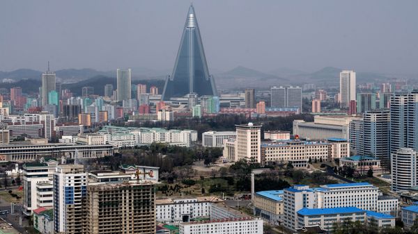 Pogleda na Pjongjang, Severna Koreja - panorama grada Pogleda na Pjongjang, Severna Koreja - panorama grada - Sputnik Srbija