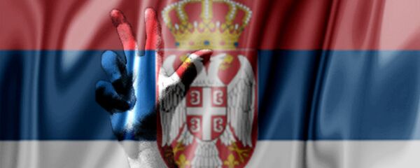 Српска застава и три прста - илустрација Српска застава и три прста - илустрација - Sputnik Србија