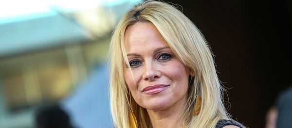 Глумица и манекенка Памела Андерсон на премијери документарног филма Заједништво у Лос Анђелесу - Sputnik Србија