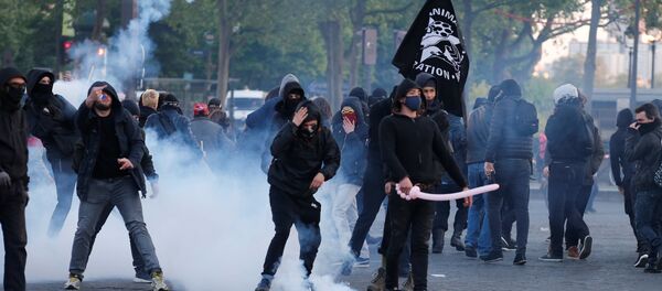Демонстрације у Паризу Демонстрације у Паризу - Sputnik Србија