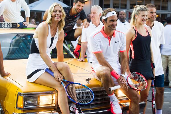 Marija Šarapova i Rodžer Federer na „Najkovom“ događaju 2015.   - Sputnik Srbija