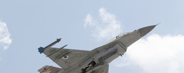 Израелски војни авион Ф-16 Израелски војни авион Ф-16 - Sputnik Србија