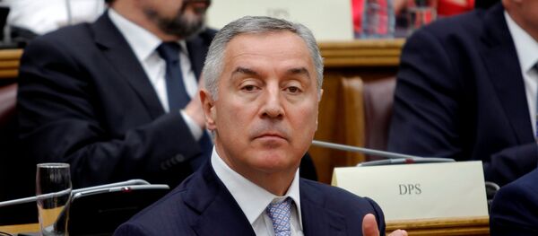 Мило Ђукановић на скупштинском заседању поводом уласка Црне Горе у НАТО - Sputnik Србија