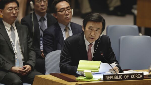 Ministar spoljnih poslova Južne Koreje Jun Bjung Se govori na zasedanju Saveta bezbednosti UN - Sputnik Srbija
