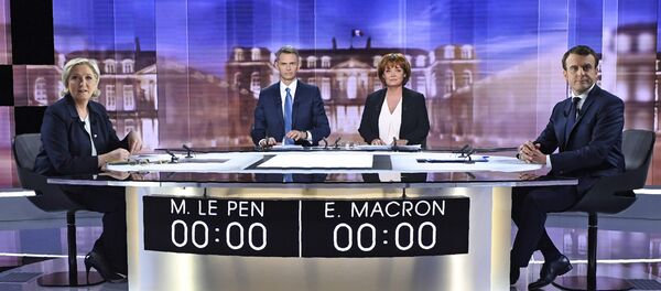 Дебата председничких кандидата Марин ле Пен и Емануела Макрона Дебата председничких кандидата Марин ле Пен и Емануела Макрона - Sputnik Србија