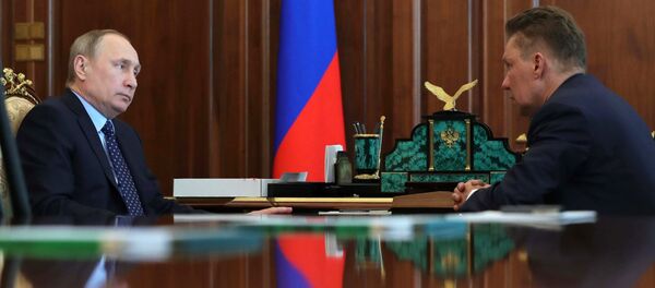 Председник Русије Владимир Путин и шеф Гаспрома Алексеј Милер - Sputnik Србија
