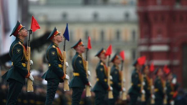 Ruski vojnici na paradi povodom 72. godišnjice pobede u Velikom otadžbinskom ratu, na Dan pobede, 9. maj 2017. - Sputnik Srbija