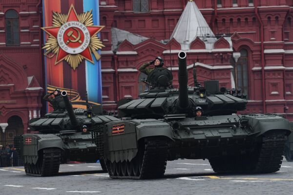 Тенкови Т-72Б3 на војној паради у Москви поводом 72. годишњице победе у Великом отаџбинском рату Тенкови Т-72Б3 на војној паради у Москви поводом 72. годишњице победе у Великом отаџбинском рату - Sputnik Србија