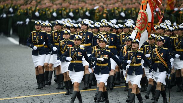 Vojna parada u Moskvi povodom 72. godišnjice pobede u Velikom otadžbinskom ratu, na Dan pobede, 9. maj 2017. - Sputnik Srbija